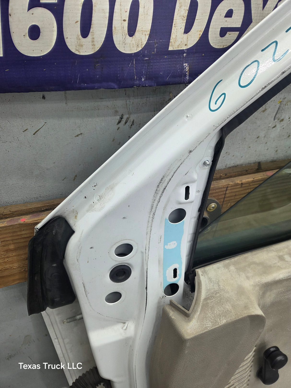 1999-2011 Ford Super Duty / Excursion Front Passenger RH Door F250 F350 F450 F550- Oxford White (Copy)