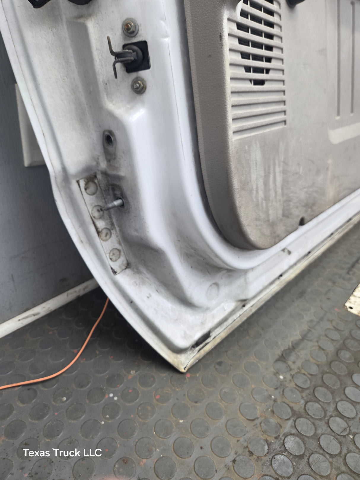 1999-2011 Ford Super Duty / Excursion Front Passenger RH Door F250 F350 F450 F550- Oxford White (Copy)