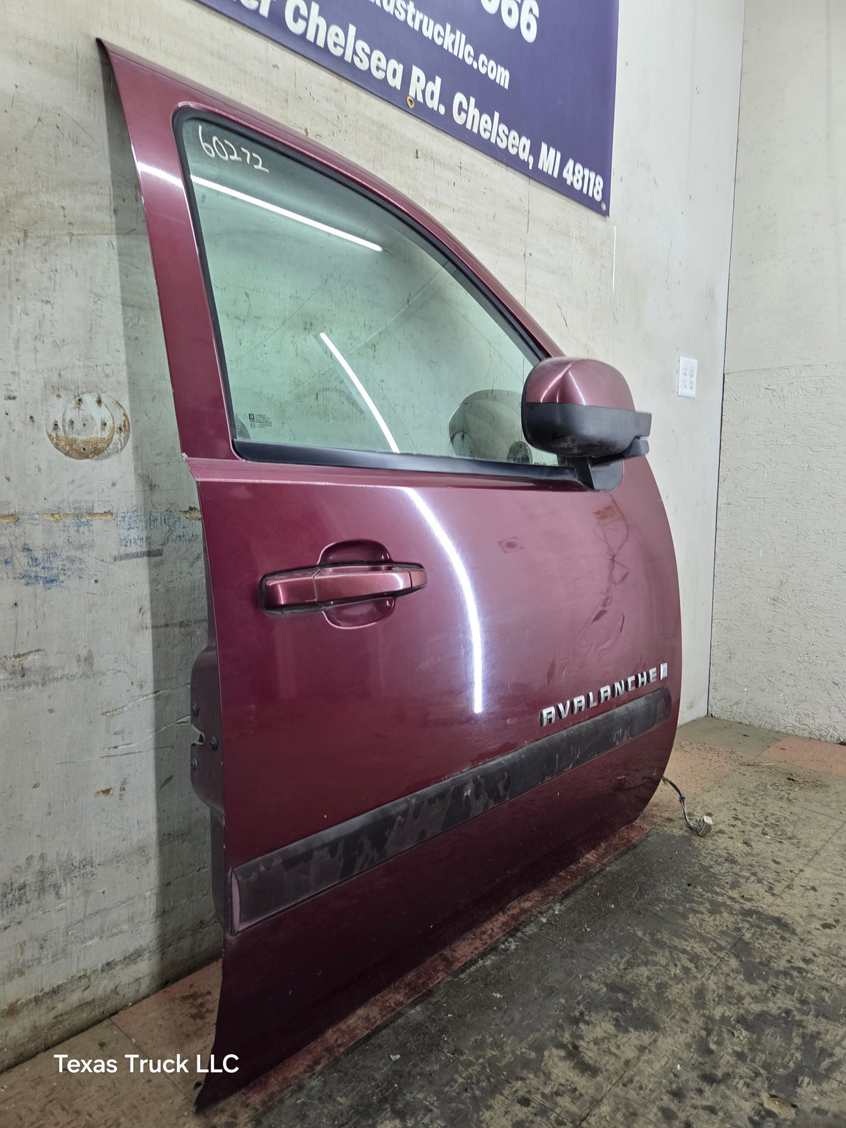2007-2013 Chevrolet Silverado / GMC Sierra 1500 2500 3500 HD RH Front Passenger Side Door
