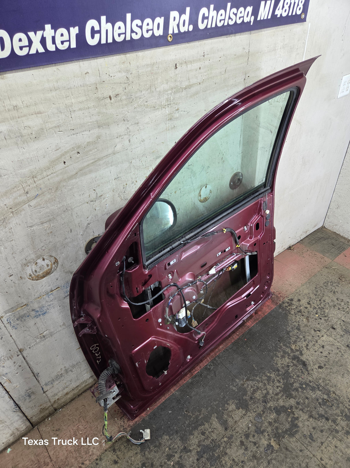 2007-2013 Chevrolet Silverado / GMC Sierra 1500 2500 3500 HD RH Front Passenger Side Door