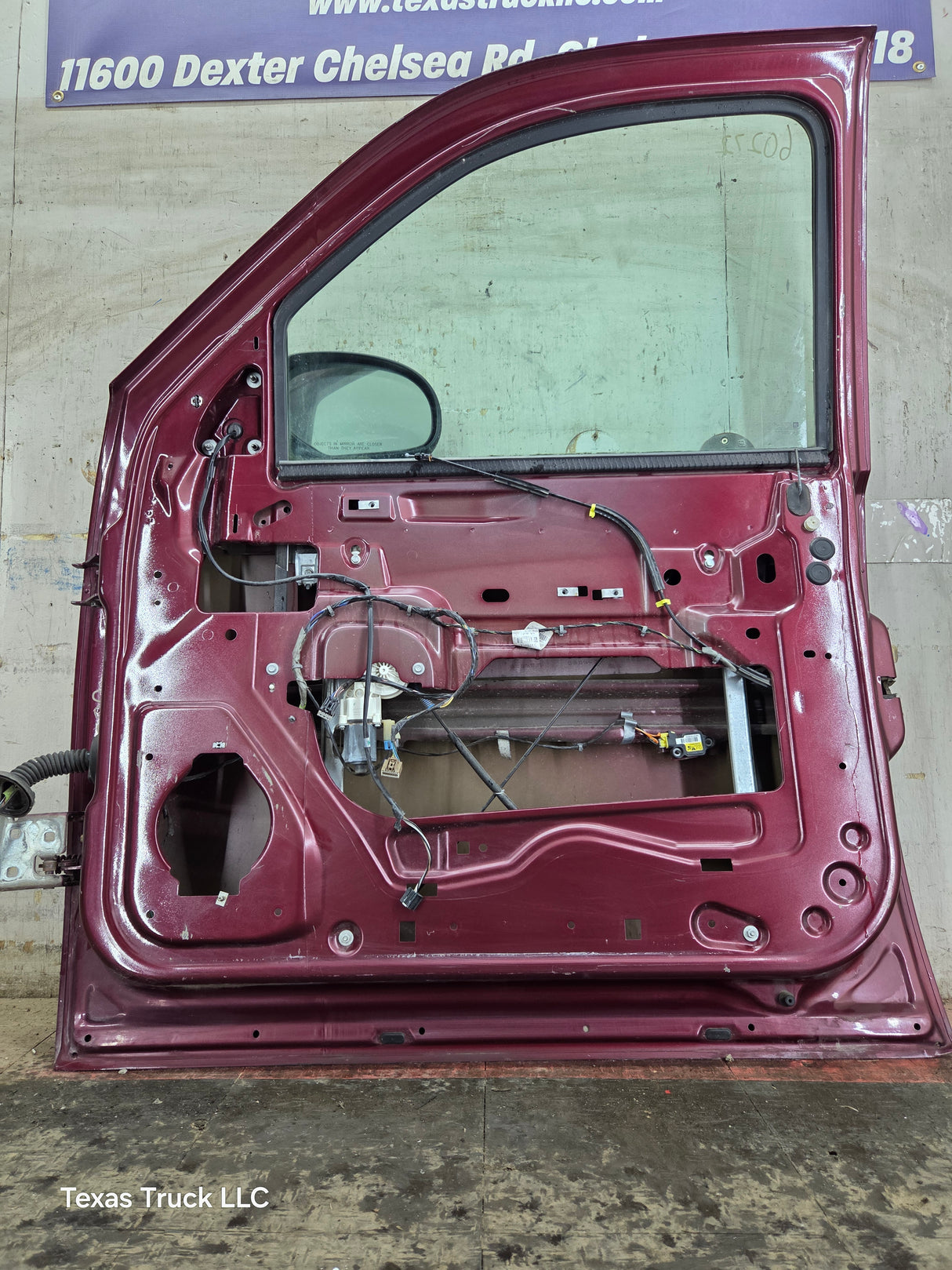 2007-2013 Chevrolet Silverado / GMC Sierra 1500 2500 3500 HD RH Front Passenger Side Door