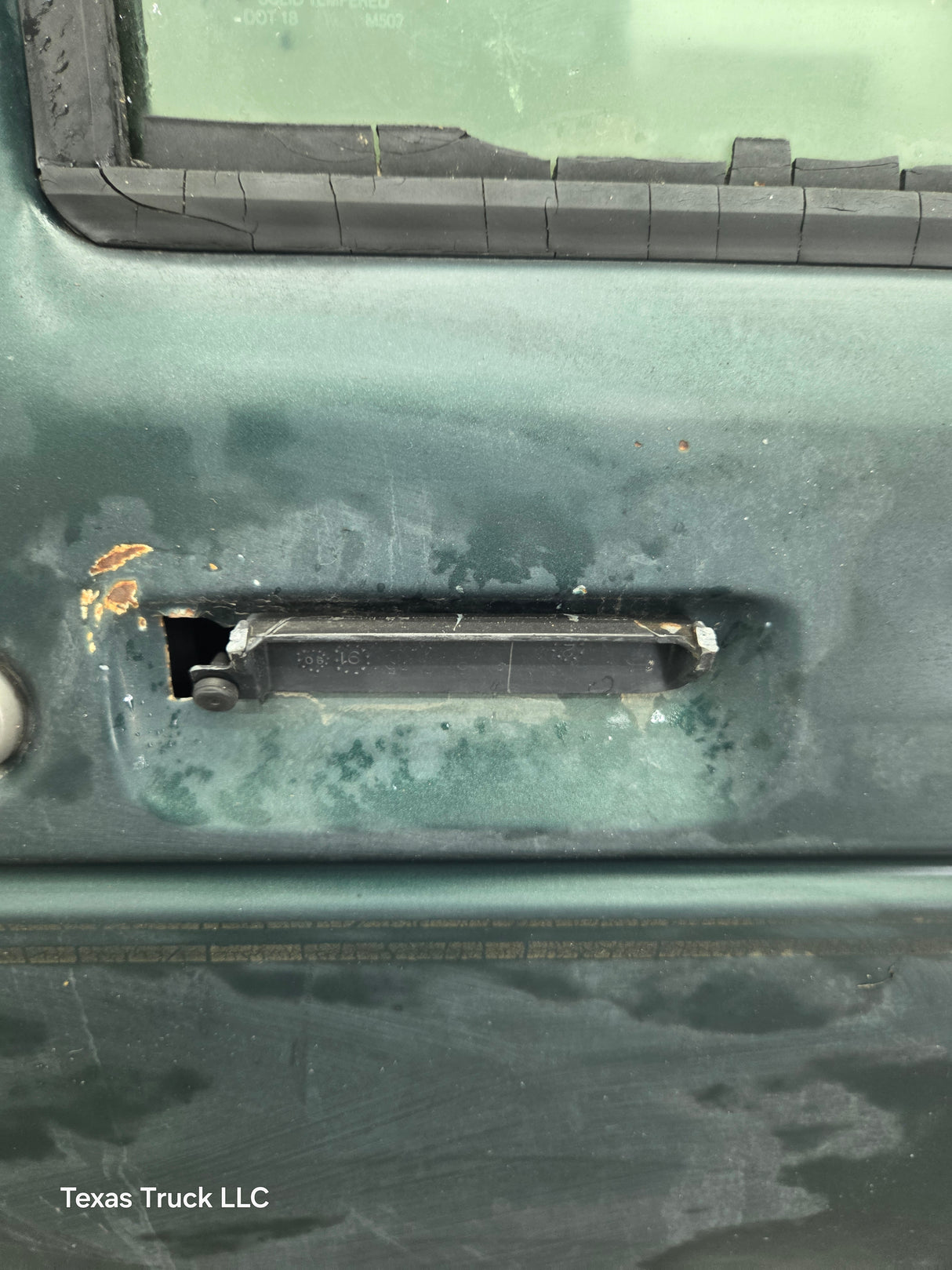 1982-1993 Chevrolet S10 /  GMC S15 Sonoma LH Driver Side Front Door