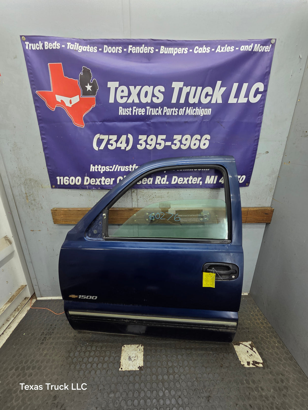 1999-2006 Chevrolet Silverado / GMC Sierra 1500 2500 3500 HD Front Driver Side Door LH