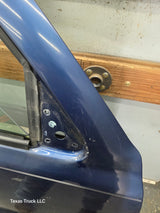 1999-2006 Chevrolet Silverado / GMC Sierra 1500 2500 3500 HD Front Passenger side Door RH