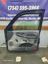 1999-2006 Chevrolet Silverado / GMC Sierra 1500 2500 3500 HD Front Passenger side Door RH