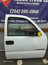 1999-2006 Chevrolet Silverado / GMC Sierra 1500 2500 3500 HD Front Passenger side Door RH