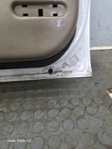1999-2006 Chevrolet Silverado / GMC Sierra 1500 2500 3500 HD Front Passenger side Door RH