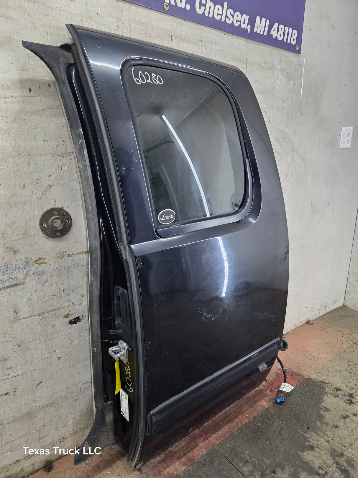 2007-2013 Chevrolet Silverado / GMC Sierra 1500 2500 3500 HD Driver Side Extended Cab LH Rear Door