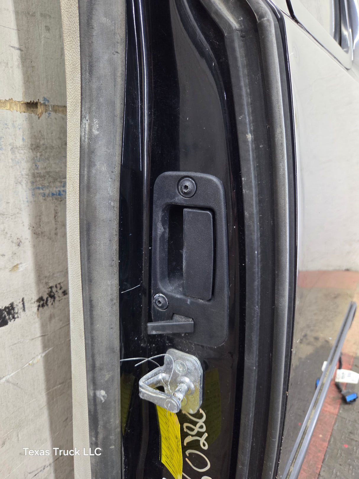 2007-2013 Chevrolet Silverado / GMC Sierra 1500 2500 3500 HD Driver Side Extended Cab LH Rear Door