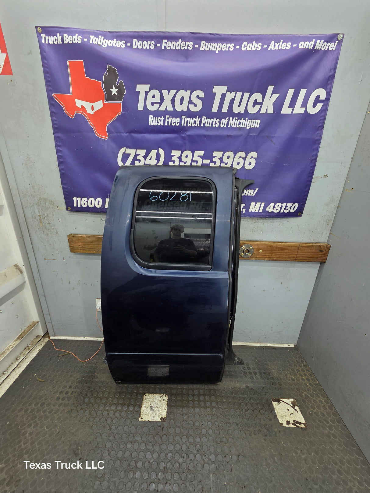 2007-2013 Chevrolet Silverado / GMC Sierra 1500 2500 3500 HD Passenger side Extended Cab RH Rear Door