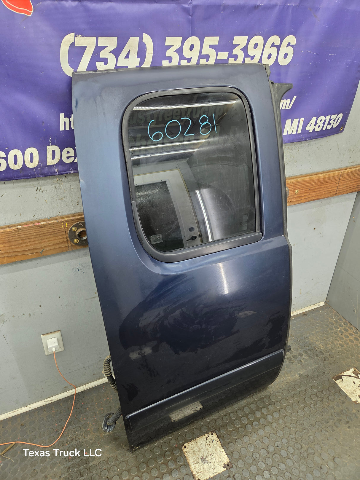 2007-2013 Chevrolet Silverado / GMC Sierra 1500 2500 3500 HD Passenger side Extended Cab RH Rear Door