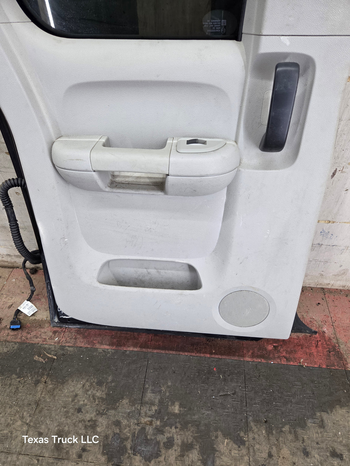 2007-2013 Chevrolet Silverado / GMC Sierra 1500 2500 3500 HD Driver Side Extended Cab LH Rear Door