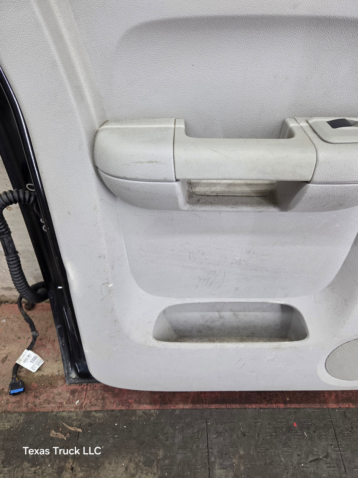 2007-2013 Chevrolet Silverado / GMC Sierra 1500 2500 3500 HD Driver Side Extended Cab LH Rear Door