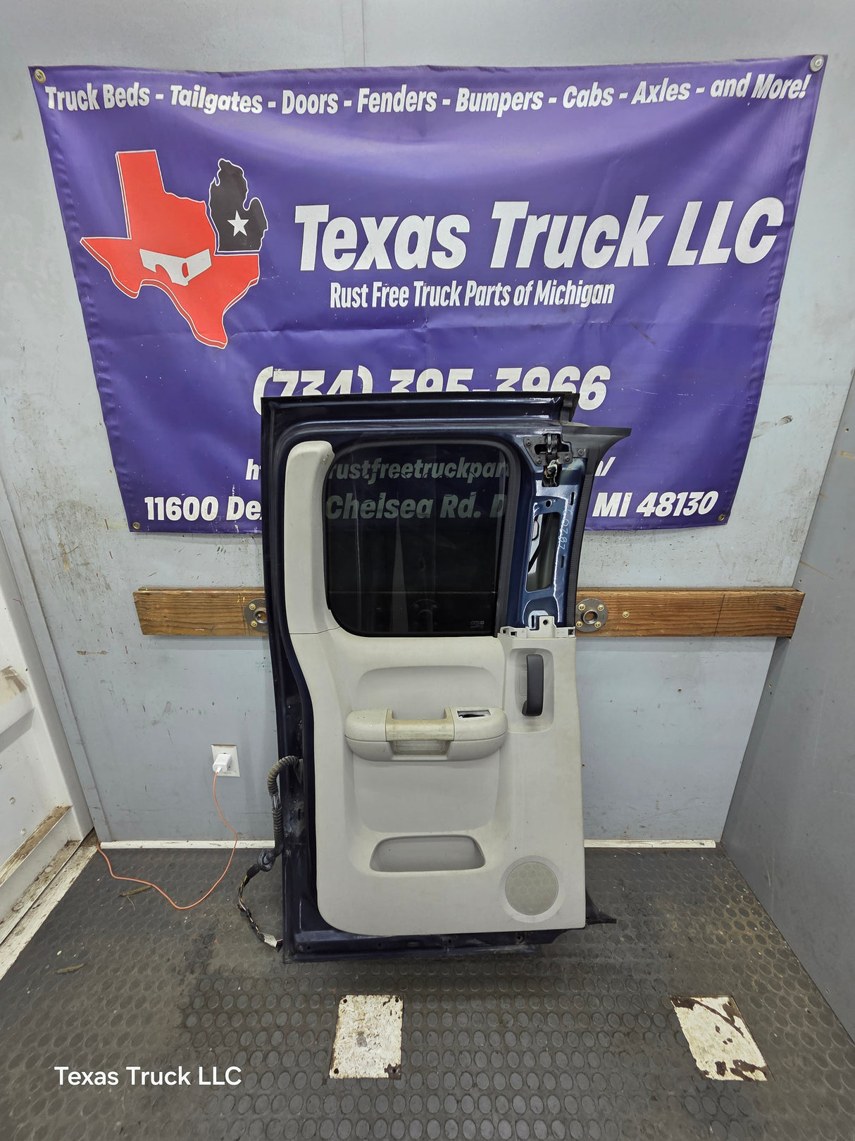 2007-2013 Chevrolet Silverado / GMC Sierra 1500 2500 3500 HD Driver Side Extended Cab LH Rear Door
