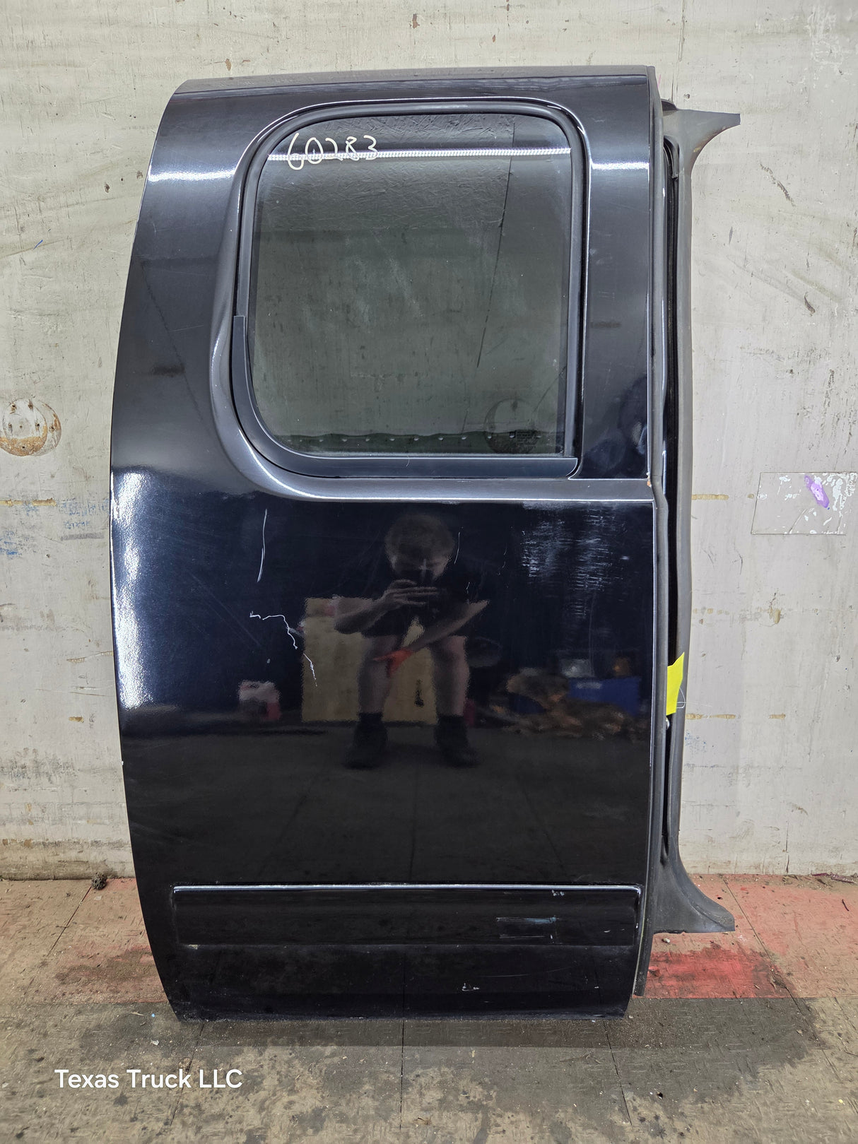 2007-2013 Chevrolet Silverado / GMC Sierra 1500 2500 3500 HD Passenger side Extended Cab RH Rear Door