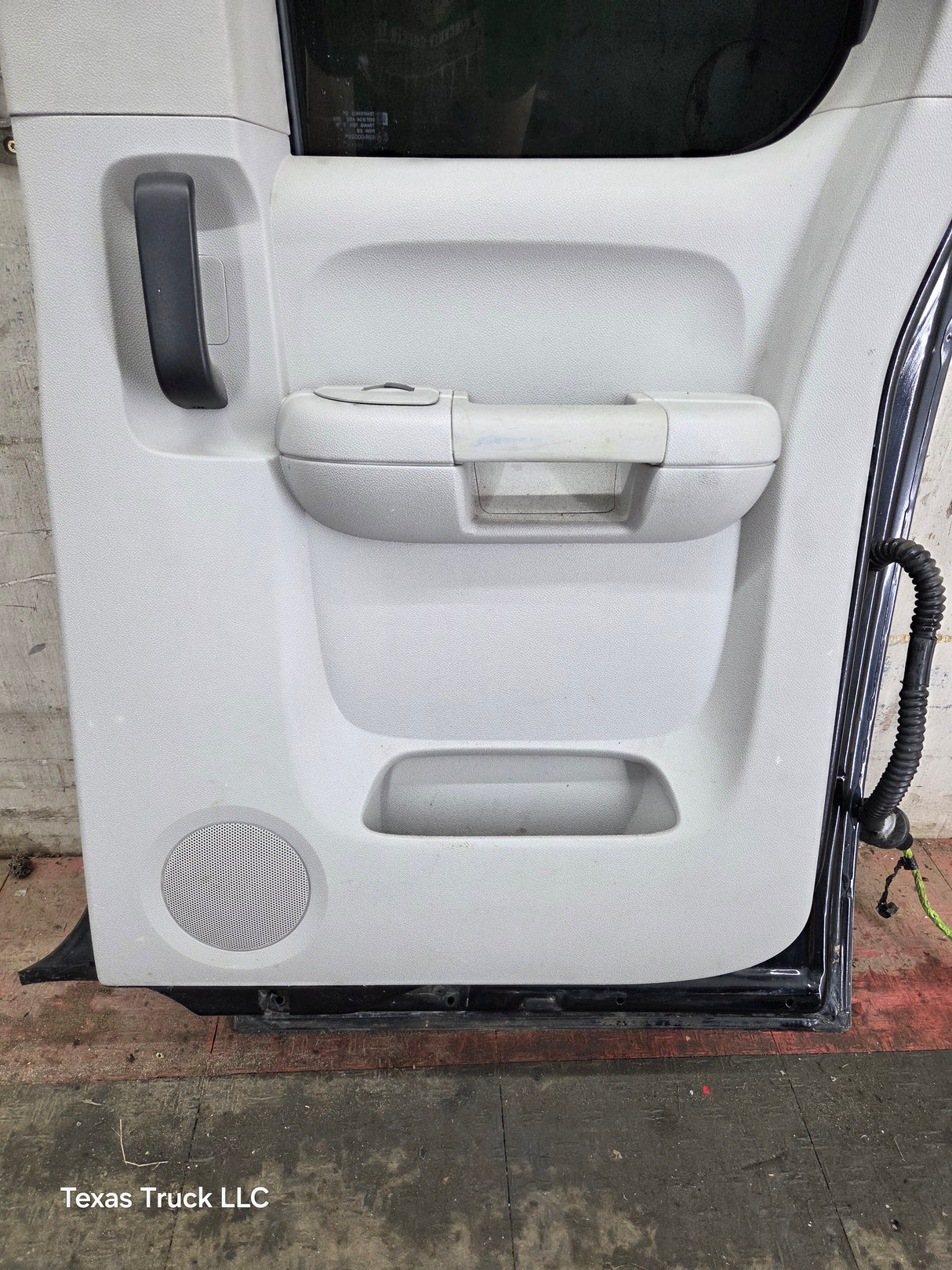 2007-2013 Chevrolet Silverado / GMC Sierra 1500 2500 3500 HD Passenger side Extended Cab RH Rear Door