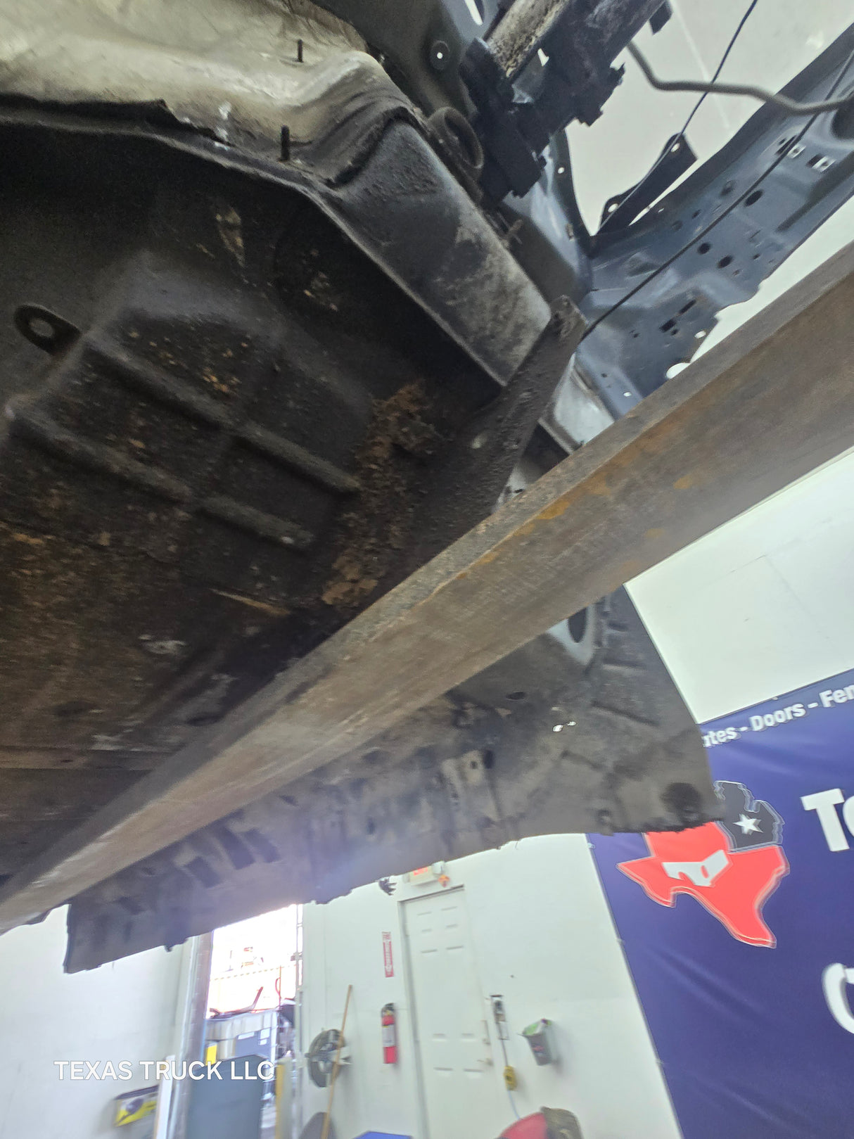 1999-2007 Ford Super Duty Extended Cab F250 F350 F450 F550