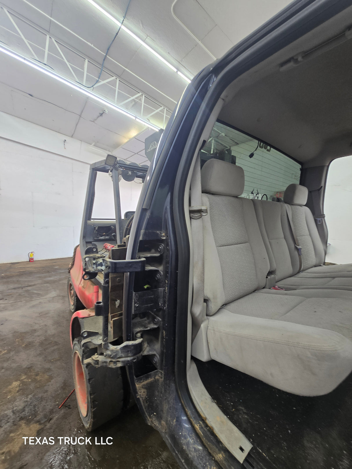 2007-2013 Chevrolet Silverado / GMC Sierra 1500 2500 3500 HD Extended Cab