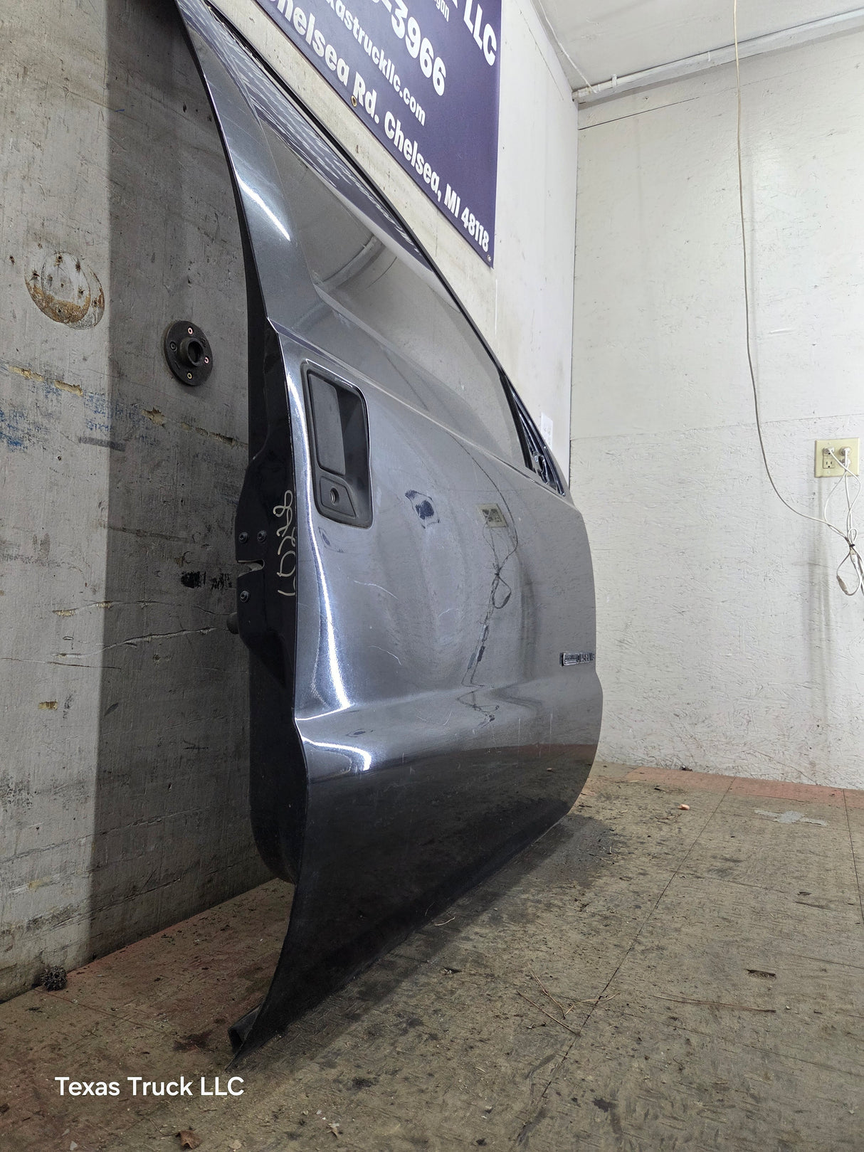 1999-2011 Ford Super Duty / Excursion Front Passenger RH Door F250 F350 F450 F550