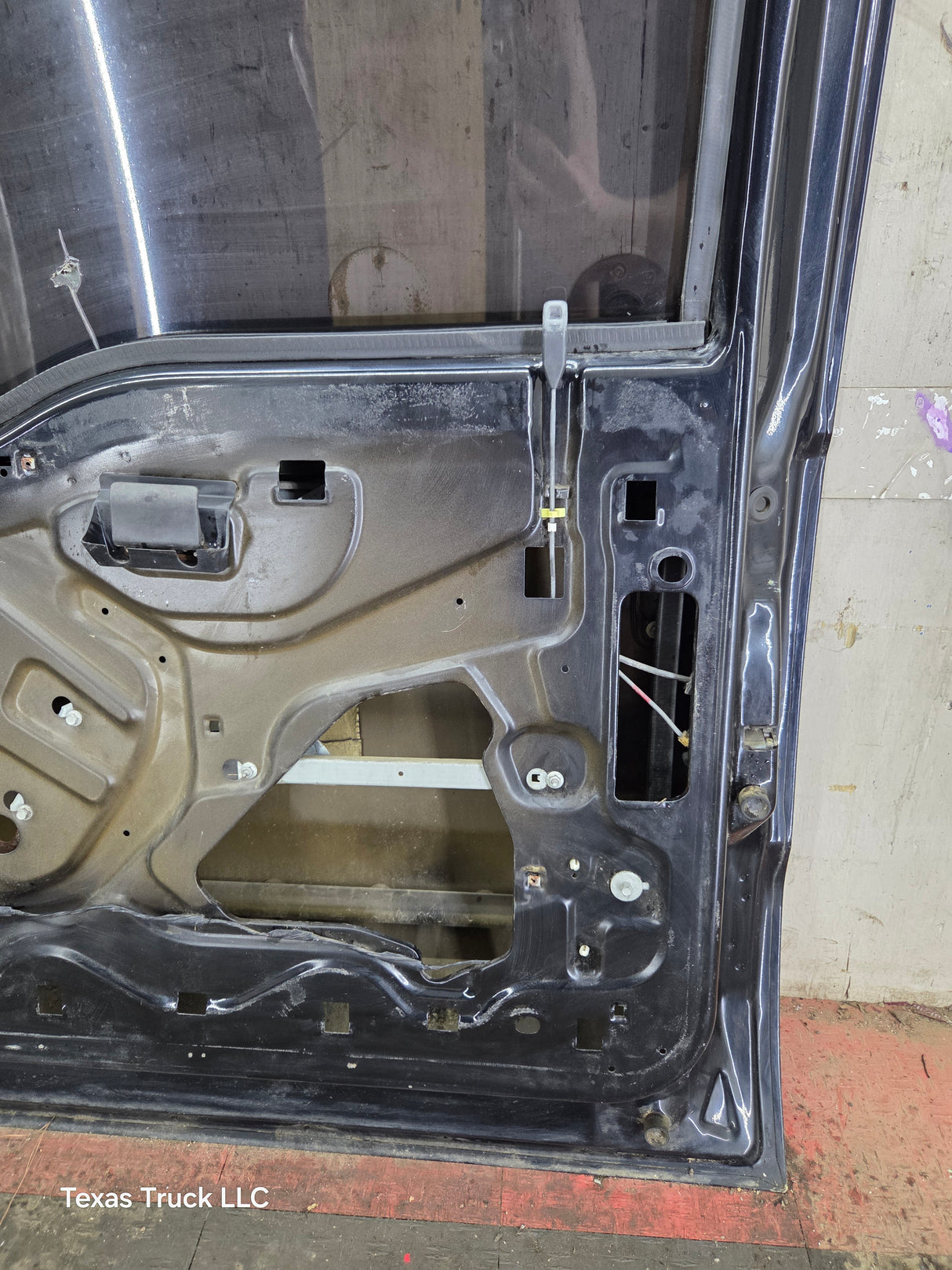 1999-2011 Ford Super Duty / Excursion Front Passenger RH Door F250 F350 F450 F550