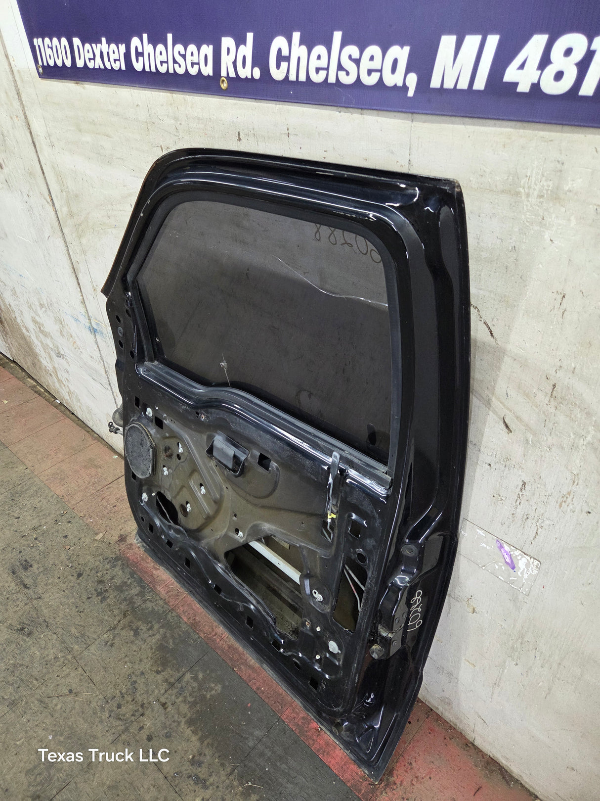 1999-2011 Ford Super Duty / Excursion Front Passenger RH Door F250 F350 F450 F550