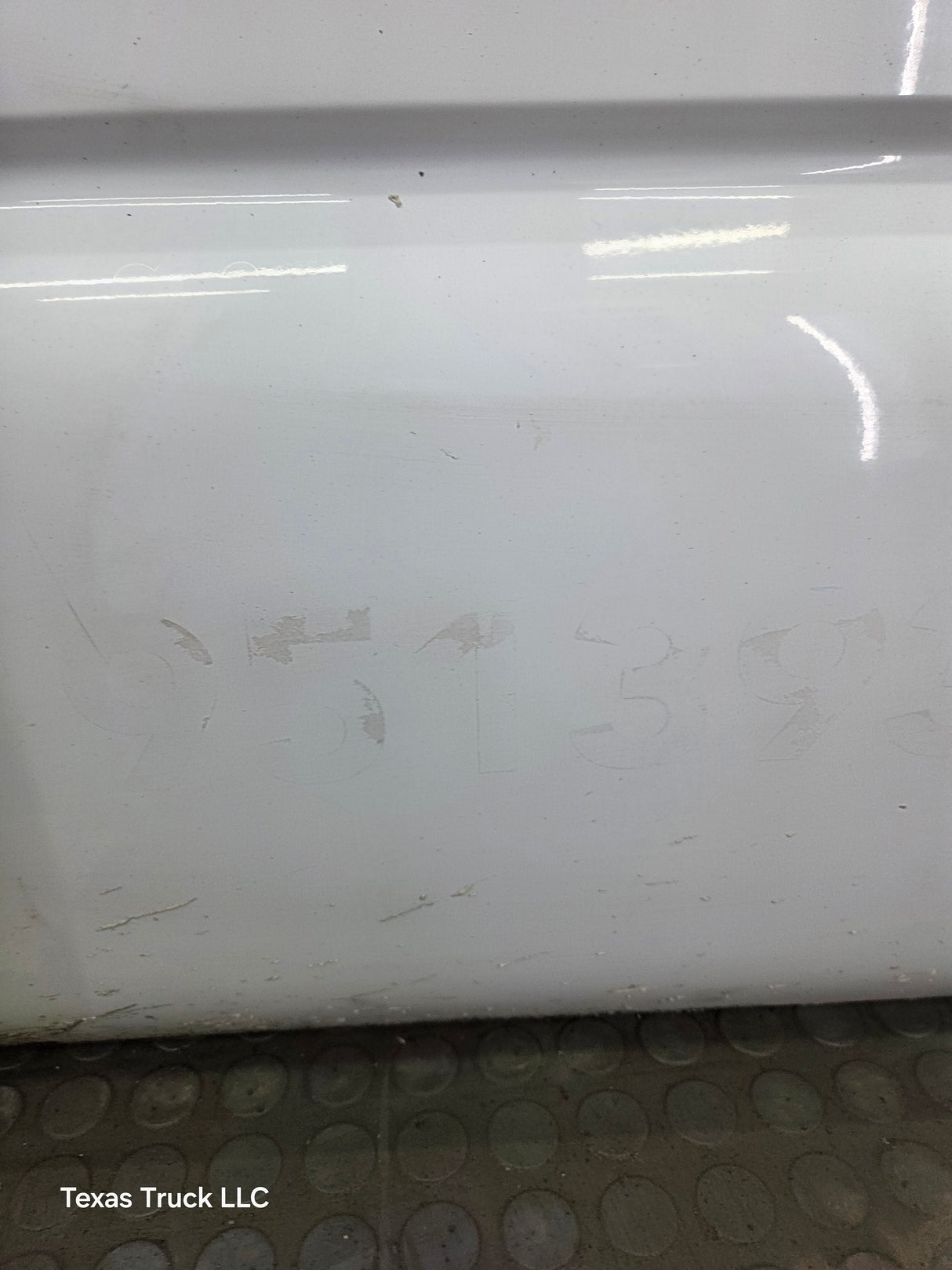 1999-2006 Chevrolet Silverado / GMC Sierra 1500 2500 3500 HD Front Driver Side Door LH