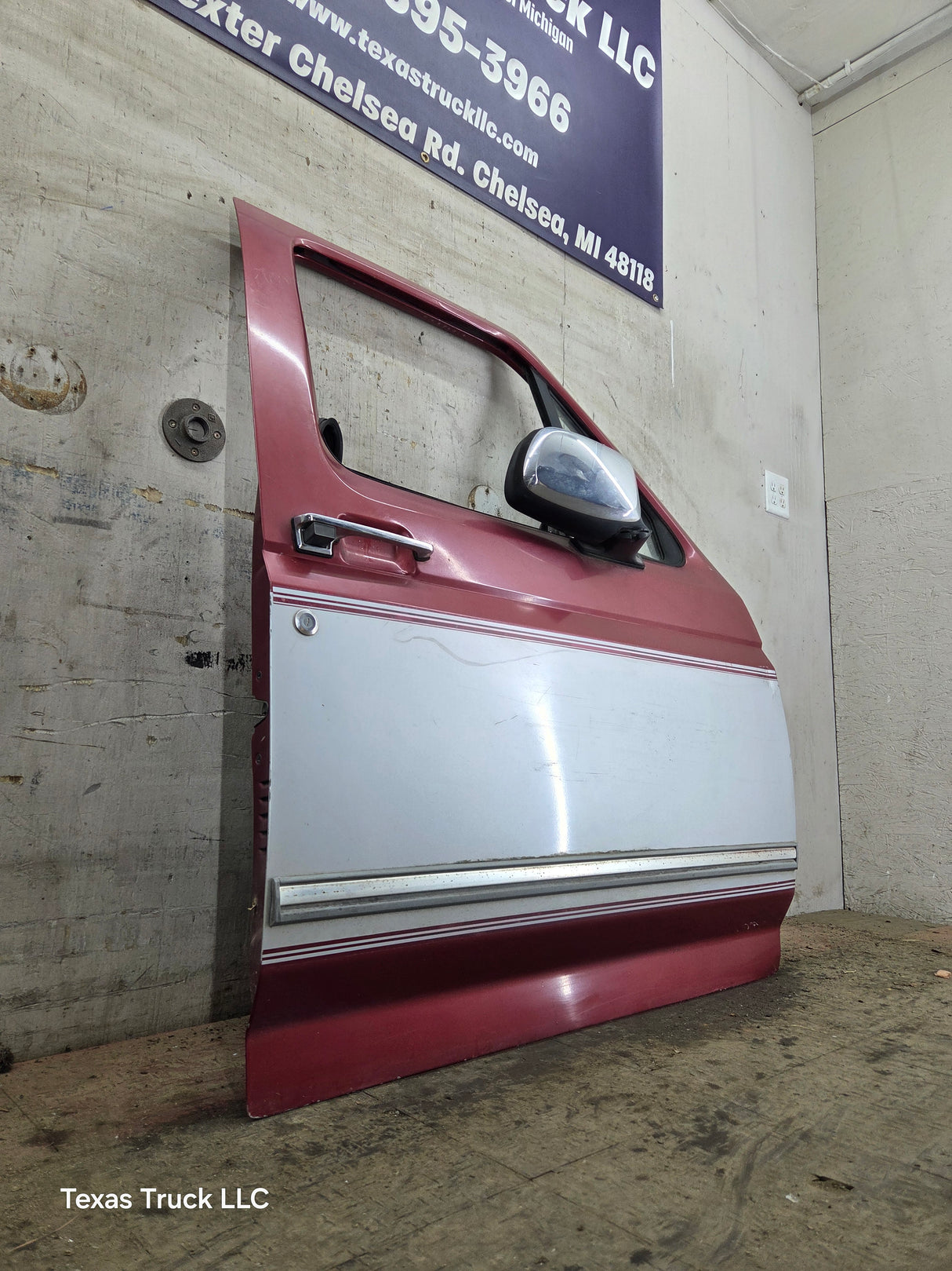 1987-1997 Ford F Series F250 F350 F450 F550 RH Passenger Side Front Door