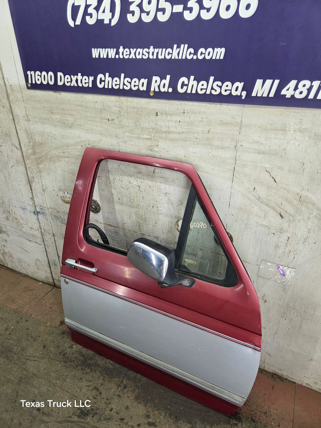 1987-1997 Ford F Series F250 F350 F450 F550 RH Passenger Side Front Door
