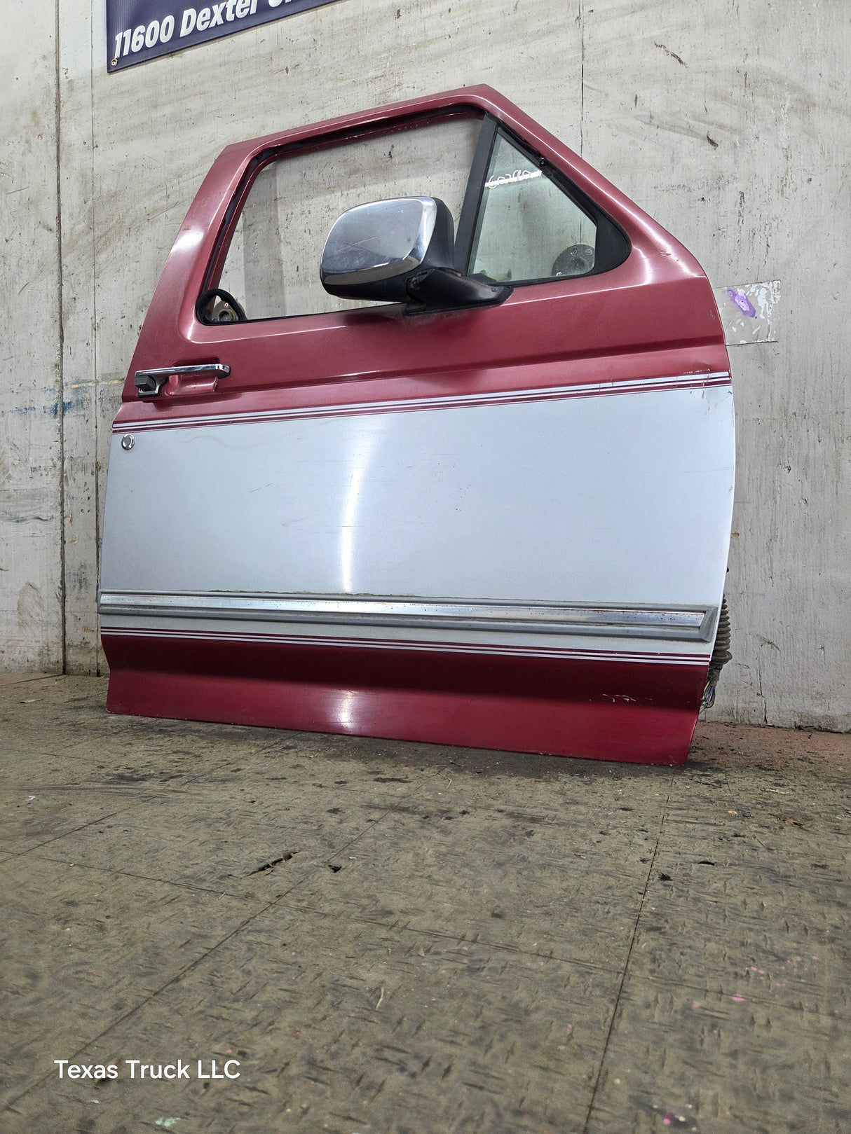 1987-1997 Ford F Series F250 F350 F450 F550 RH Passenger Side Front Door
