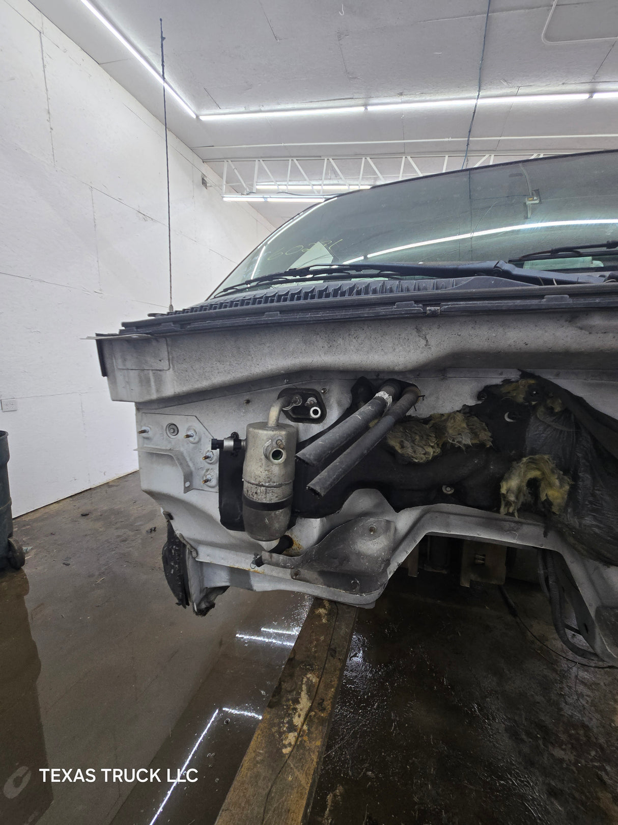 1999-2007 Chevrolet Silverado / GMC Sierra 1500 2500 HD 3500HD Regular Cab Body