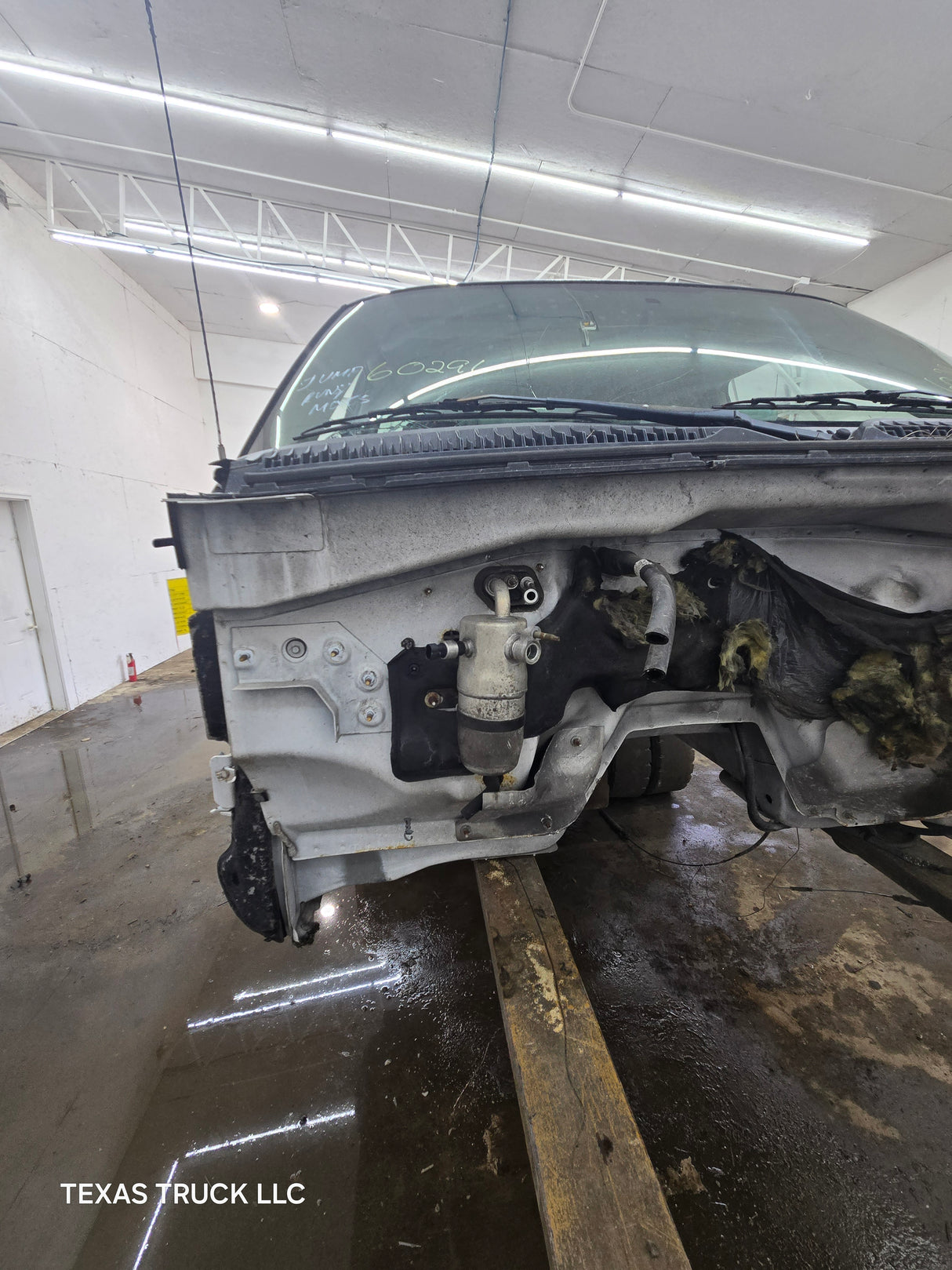 1999-2007 Chevrolet Silverado / GMC Sierra 1500 2500 HD 3500HD Regular Cab Body