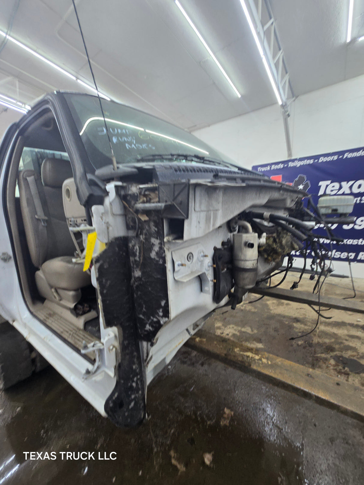 1999-2007 Chevrolet Silverado / GMC Sierra 1500 2500 HD 3500HD Regular Cab Body