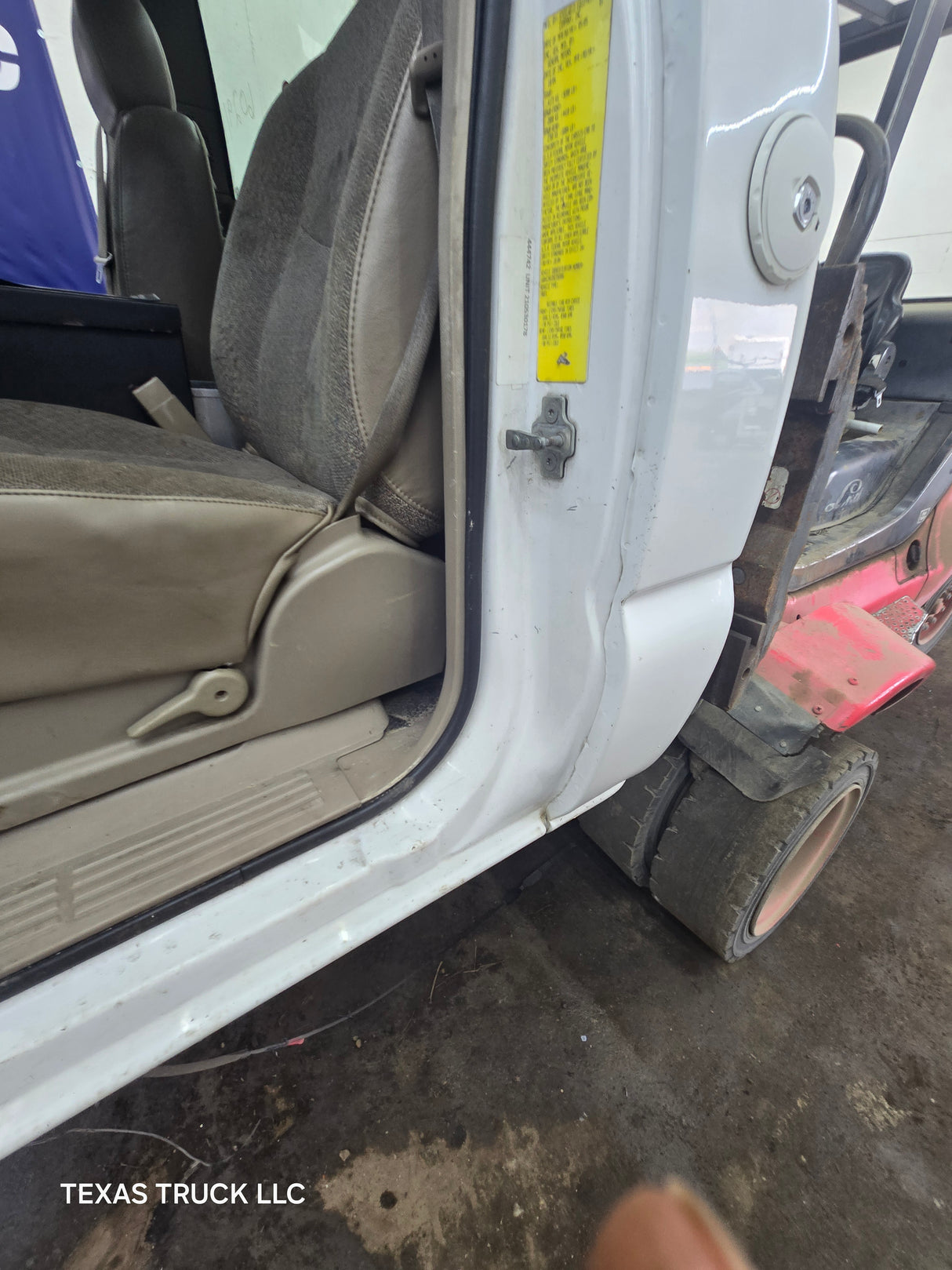 1999-2007 Chevrolet Silverado / GMC Sierra 1500 2500 HD 3500HD Regular Cab Body