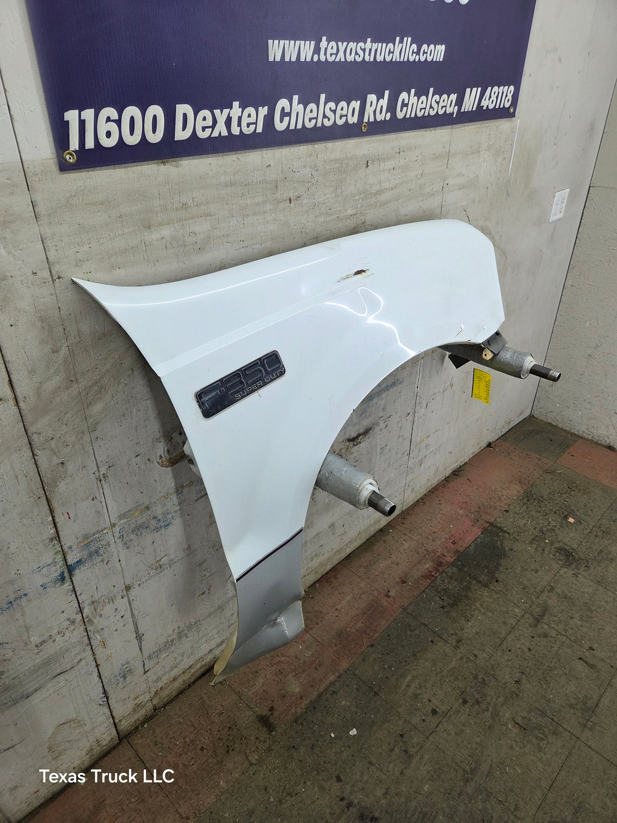 1999-2007 Ford Super Duty RH Passenger Side Front Fender F250 F350 F450 F550 Excursion