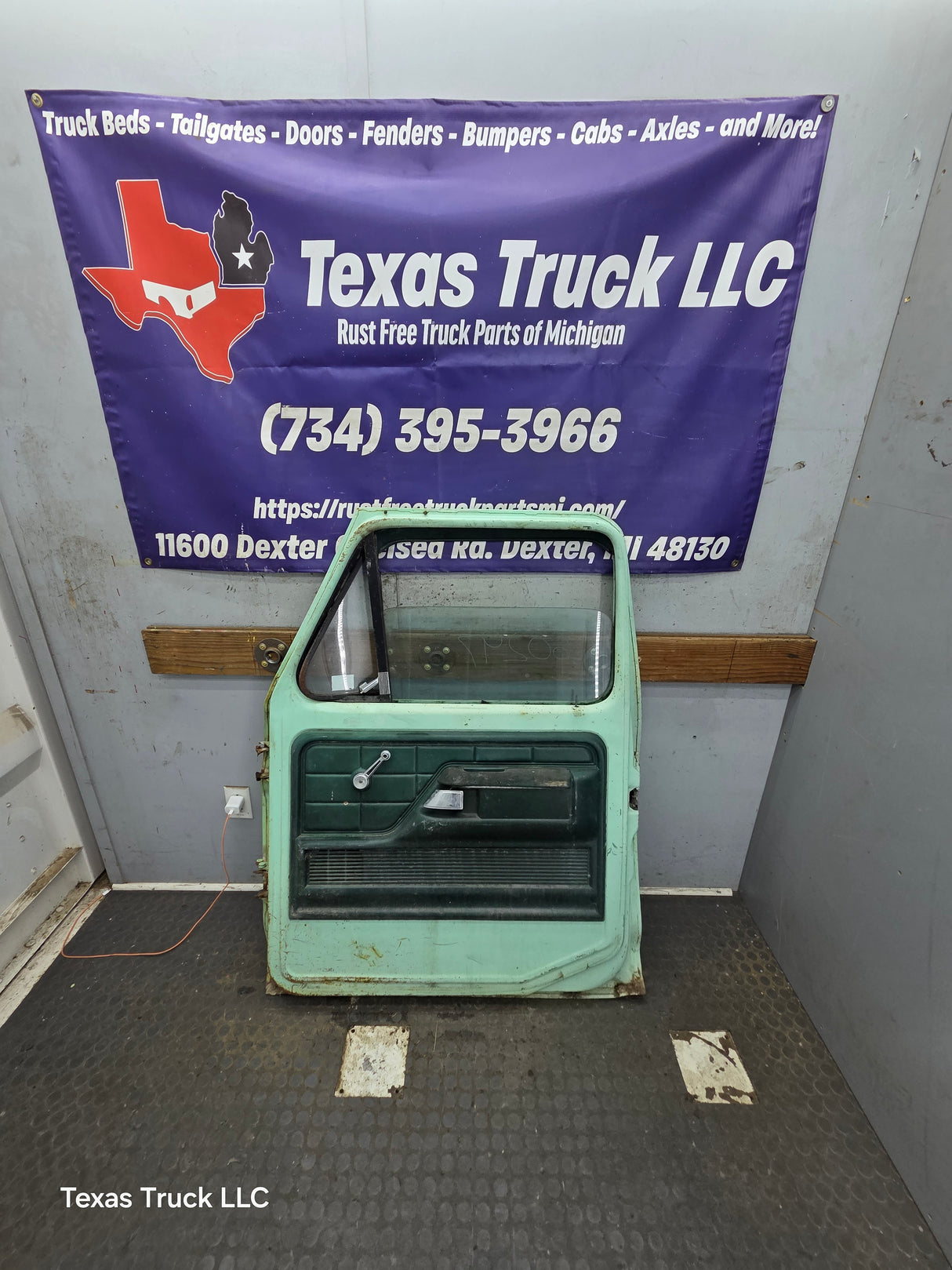 1973-1979 Ford F100 F150 F250 F350 RH Passenger Side Front Door