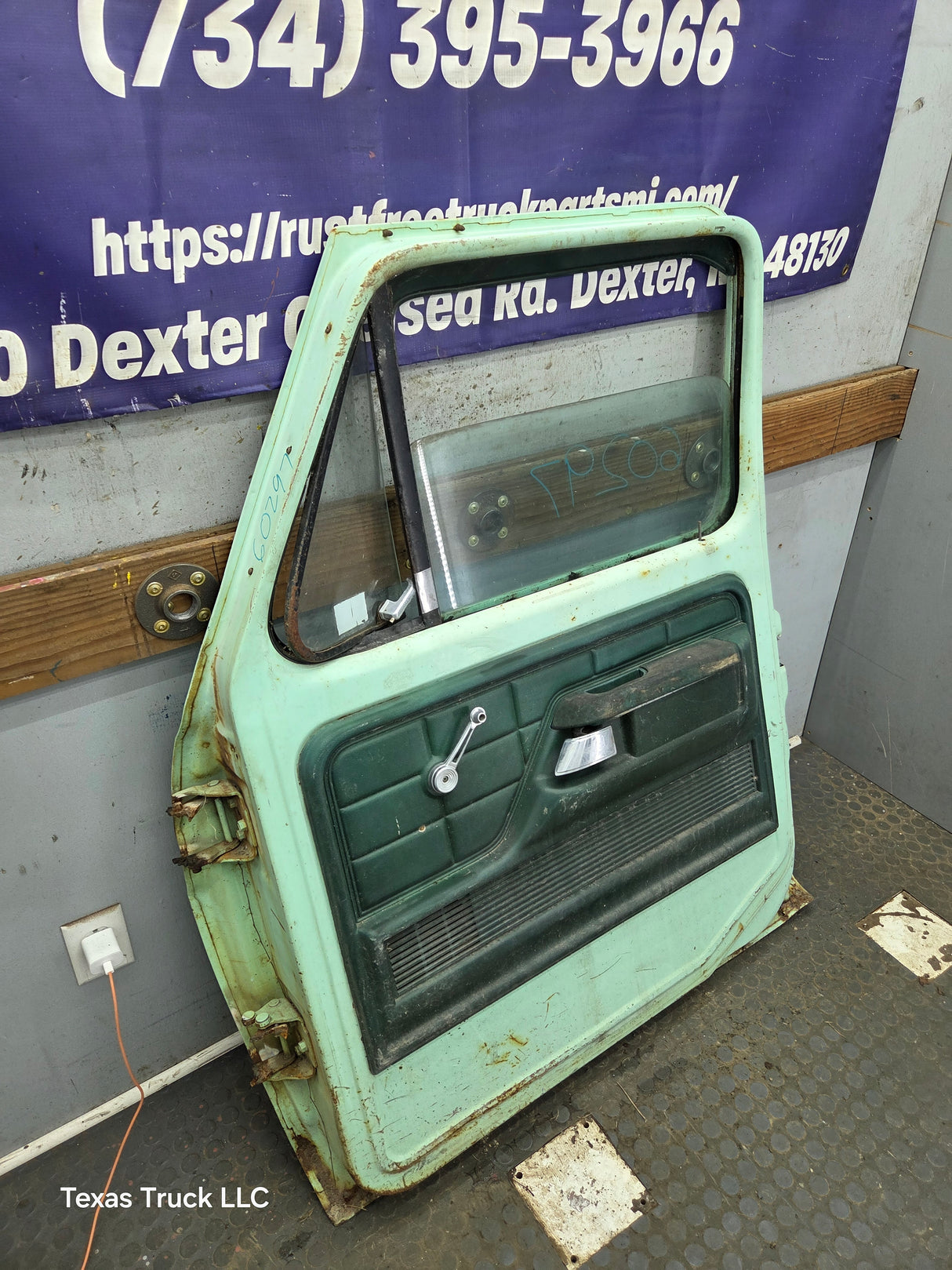 1973-1979 Ford F100 F150 F250 F350 RH Passenger Side Front Door