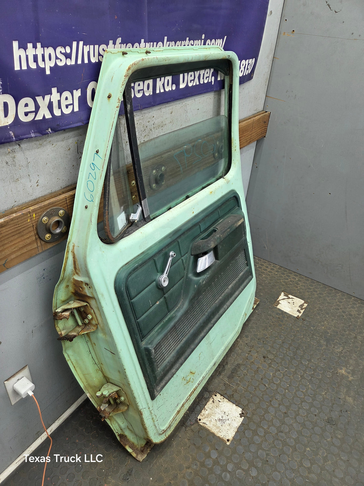 1973-1979 Ford F100 F150 F250 F350 RH Passenger Side Front Door