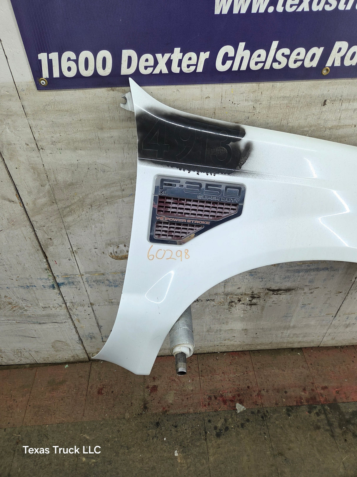 2008-2010 Ford Super Duty F250 F350 RH Passenger Side Fender