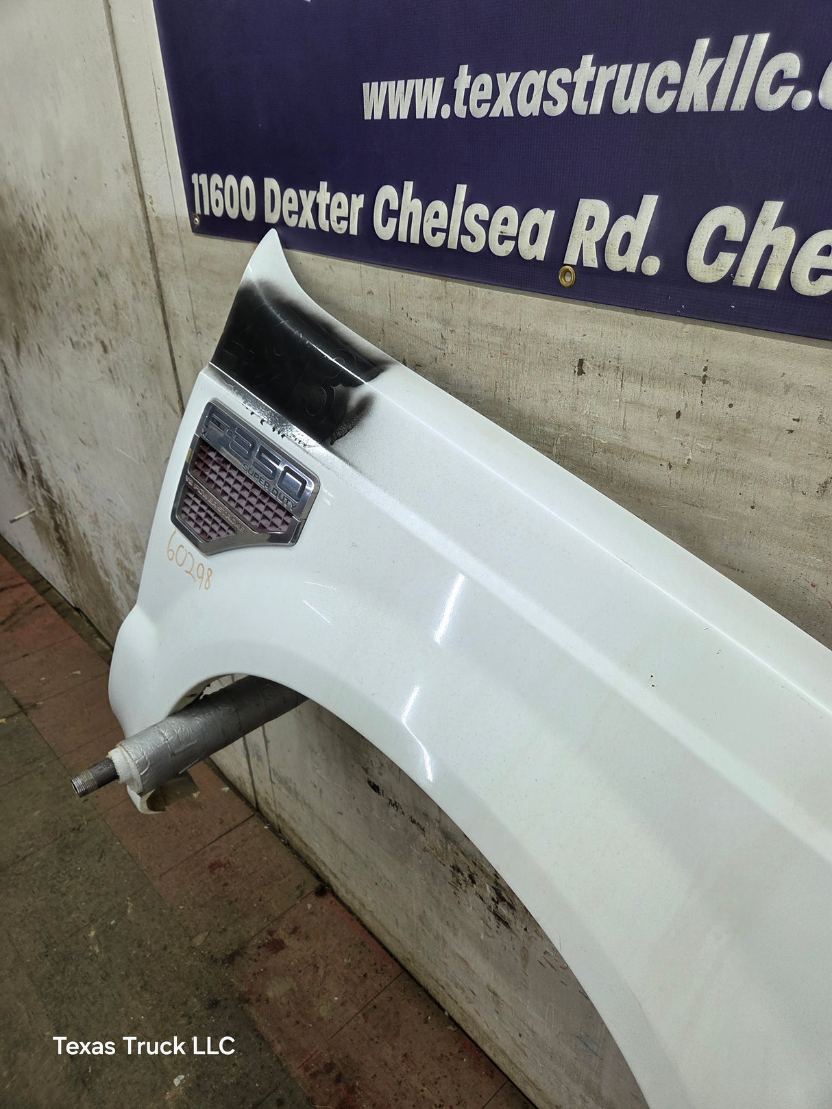 2008-2010 Ford Super Duty F250 F350 RH Passenger Side Fender
