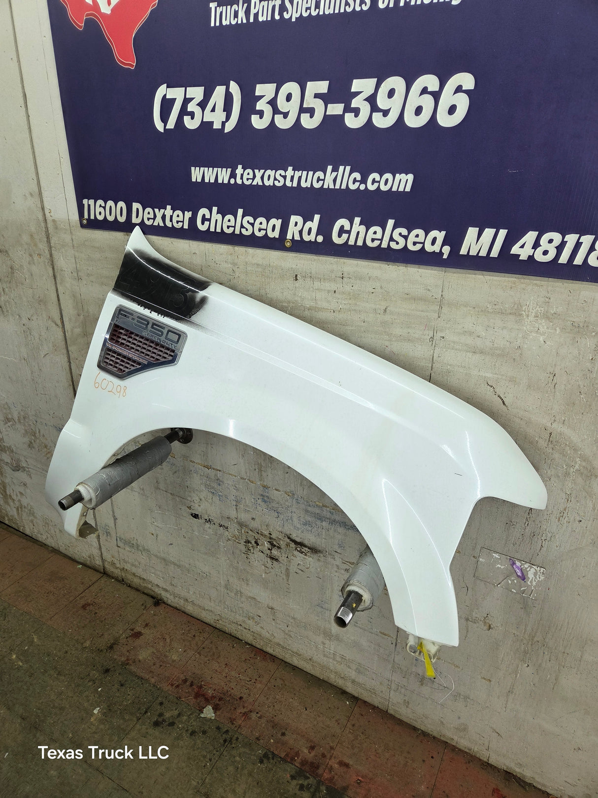 2008-2010 Ford Super Duty F250 F350 RH Passenger Side Fender