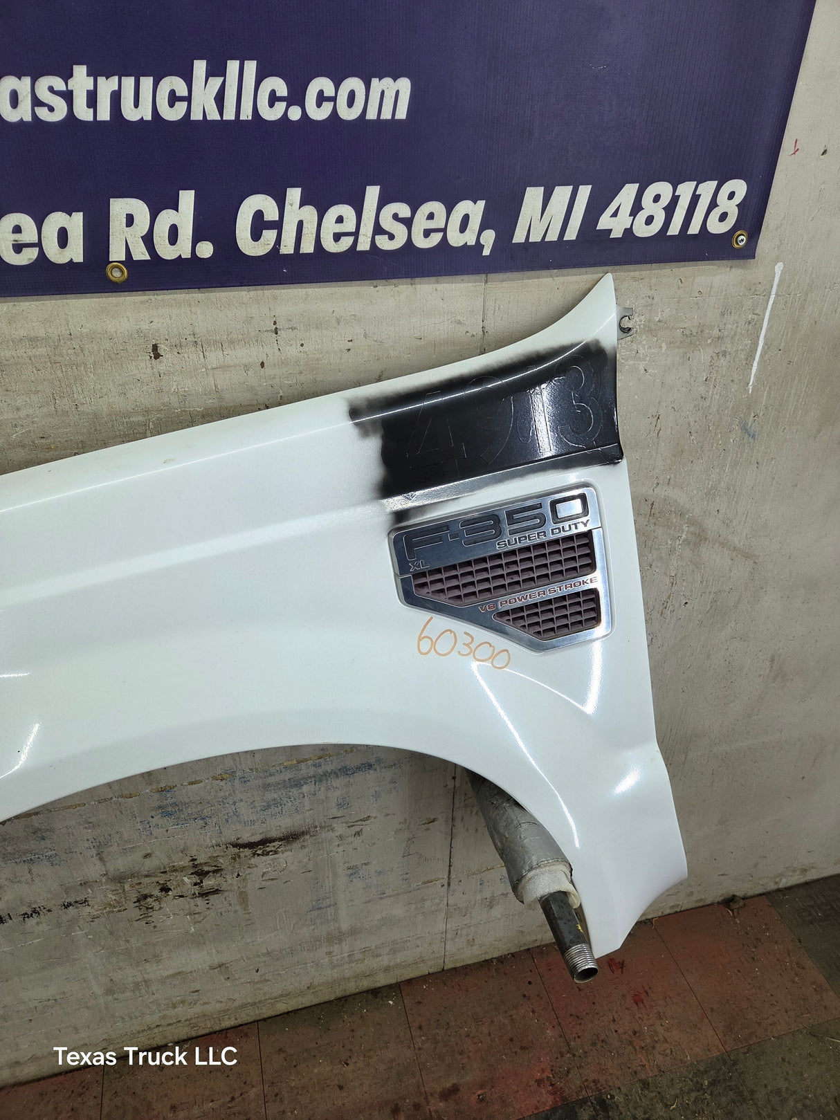 2008-2010 Ford Super Duty F250 F350 LH Driver Side Fender
