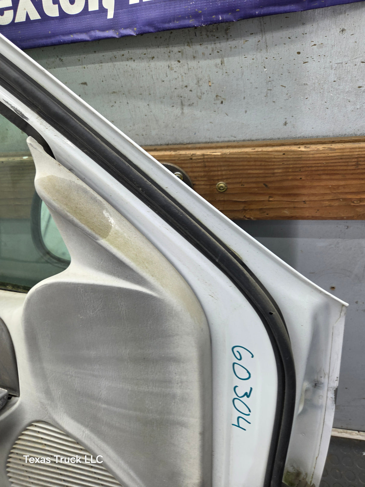 1997-2003 Ford F150 Crew Cab Driver Side LH Front Door