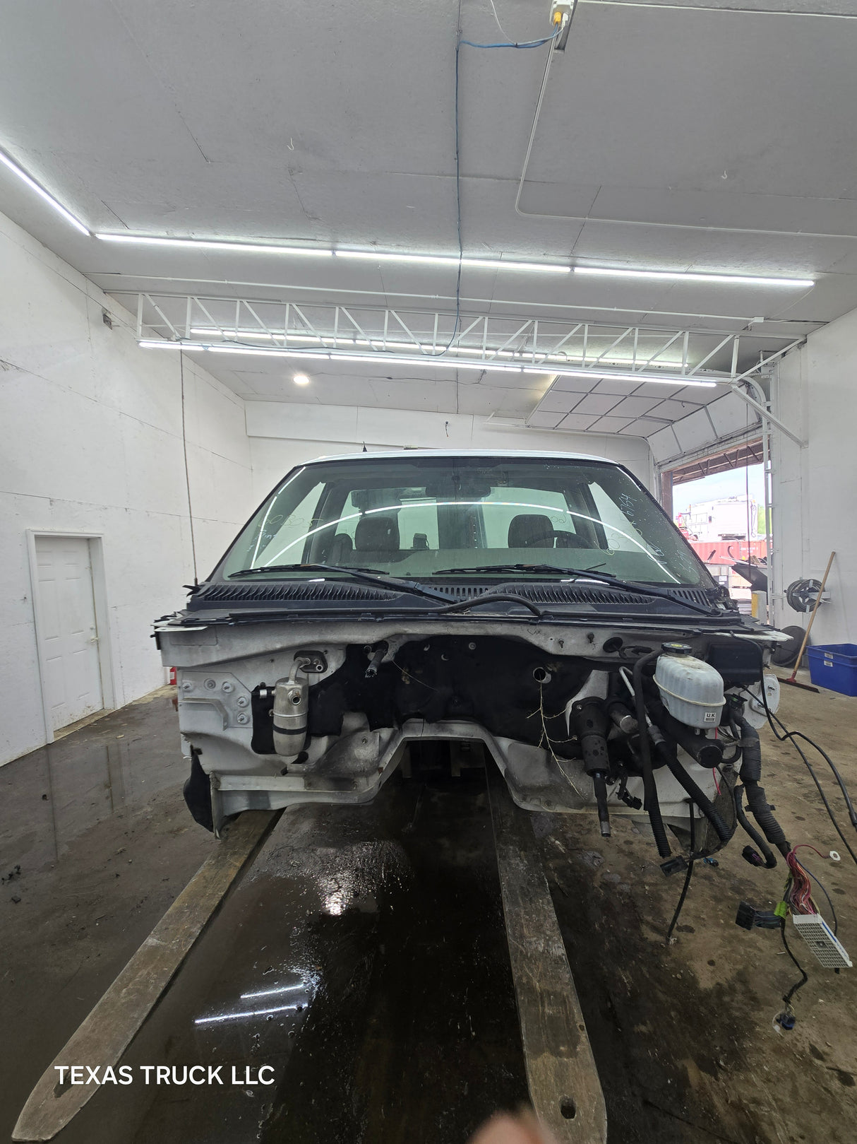 1999-2007 Chevrolet Silverado / GMC Sierra 1500 2500 HD 3500HD Regular Cab Body