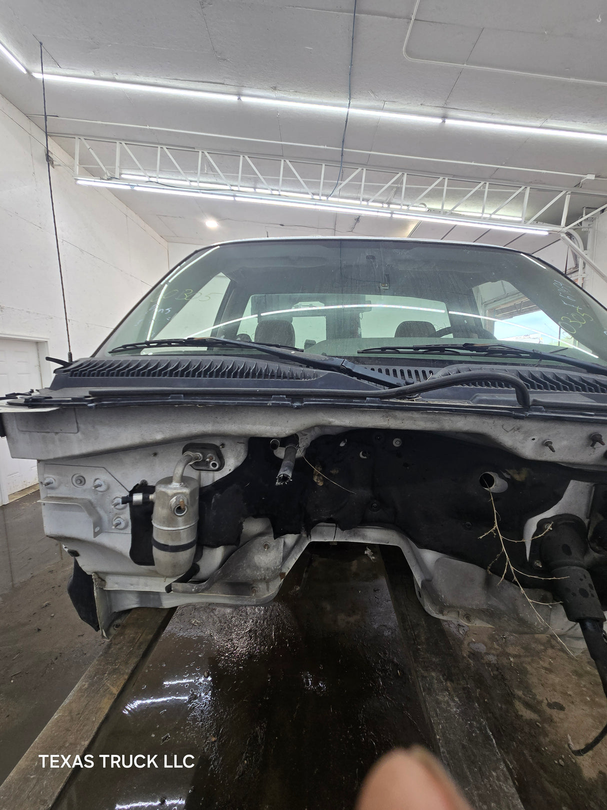 1999-2007 Chevrolet Silverado / GMC Sierra 1500 2500 HD 3500HD Regular Cab Body