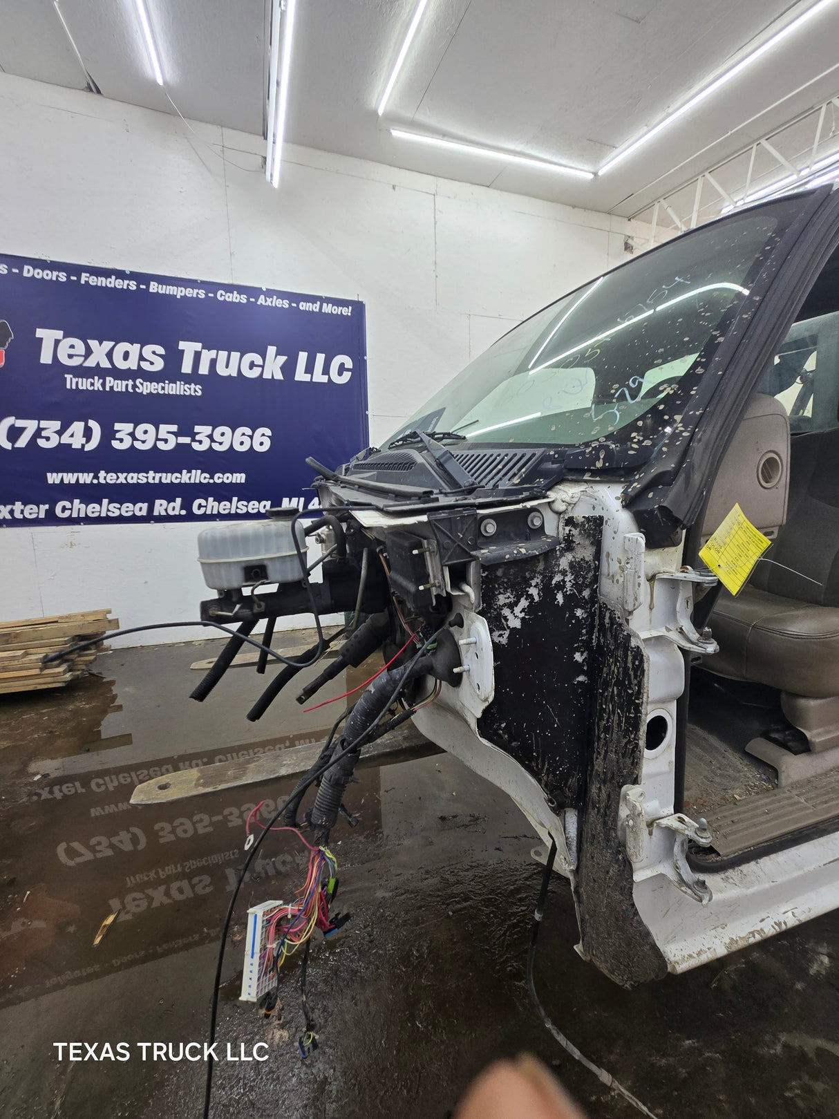 1999-2007 Chevrolet Silverado / GMC Sierra 1500 2500 HD 3500HD Regular Cab Body