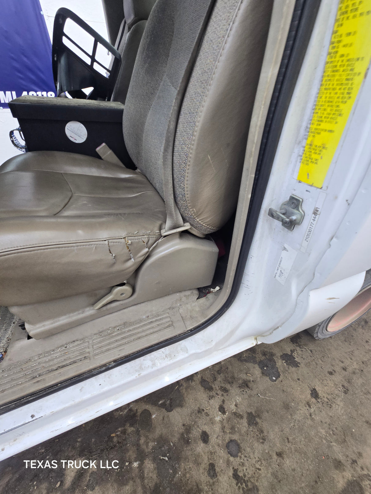1999-2007 Chevrolet Silverado / GMC Sierra 1500 2500 HD 3500HD Regular Cab Body
