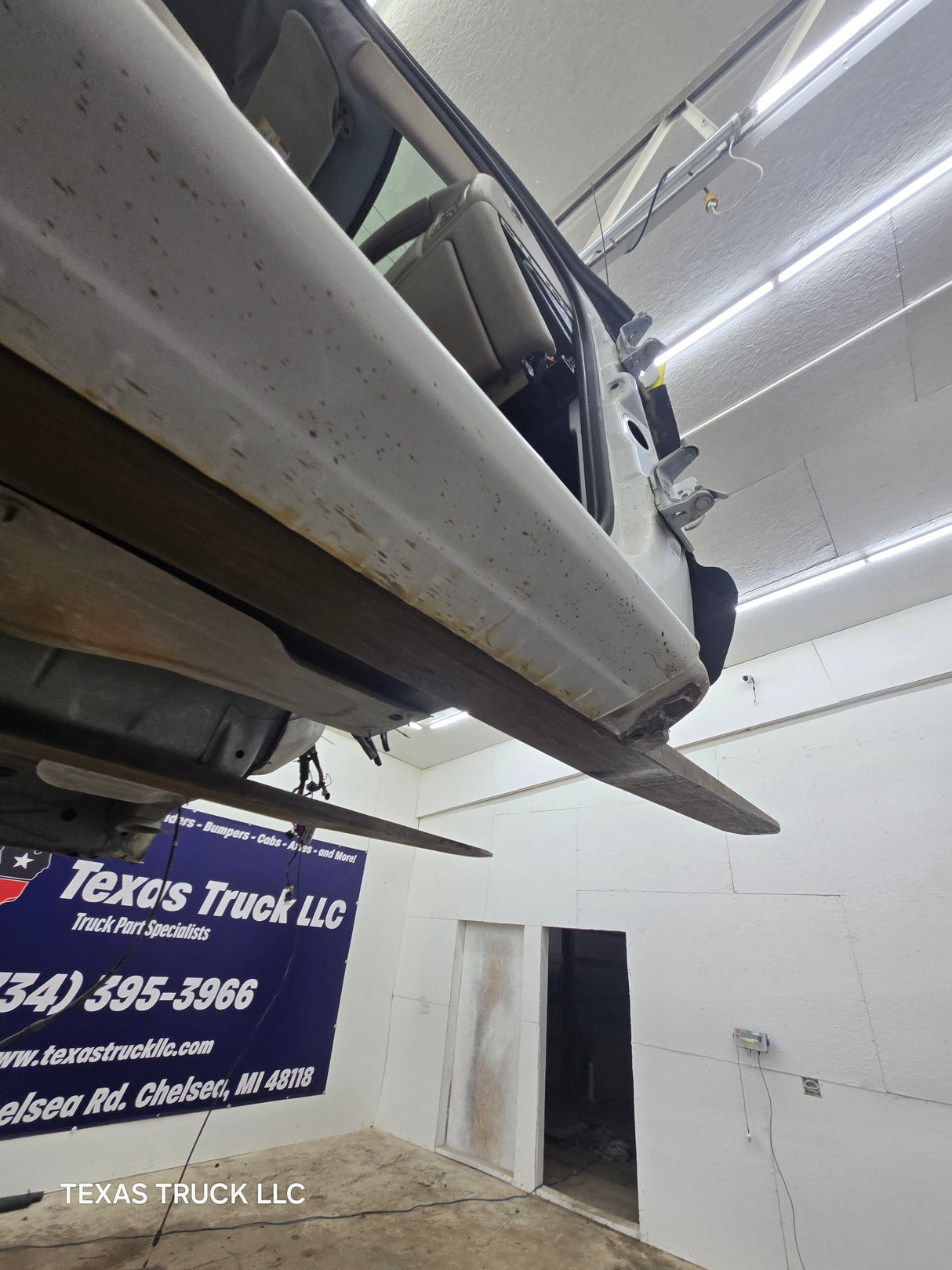 1999-2007 Chevrolet Silverado / GMC Sierra 1500 2500 HD 3500HD Regular Cab Body