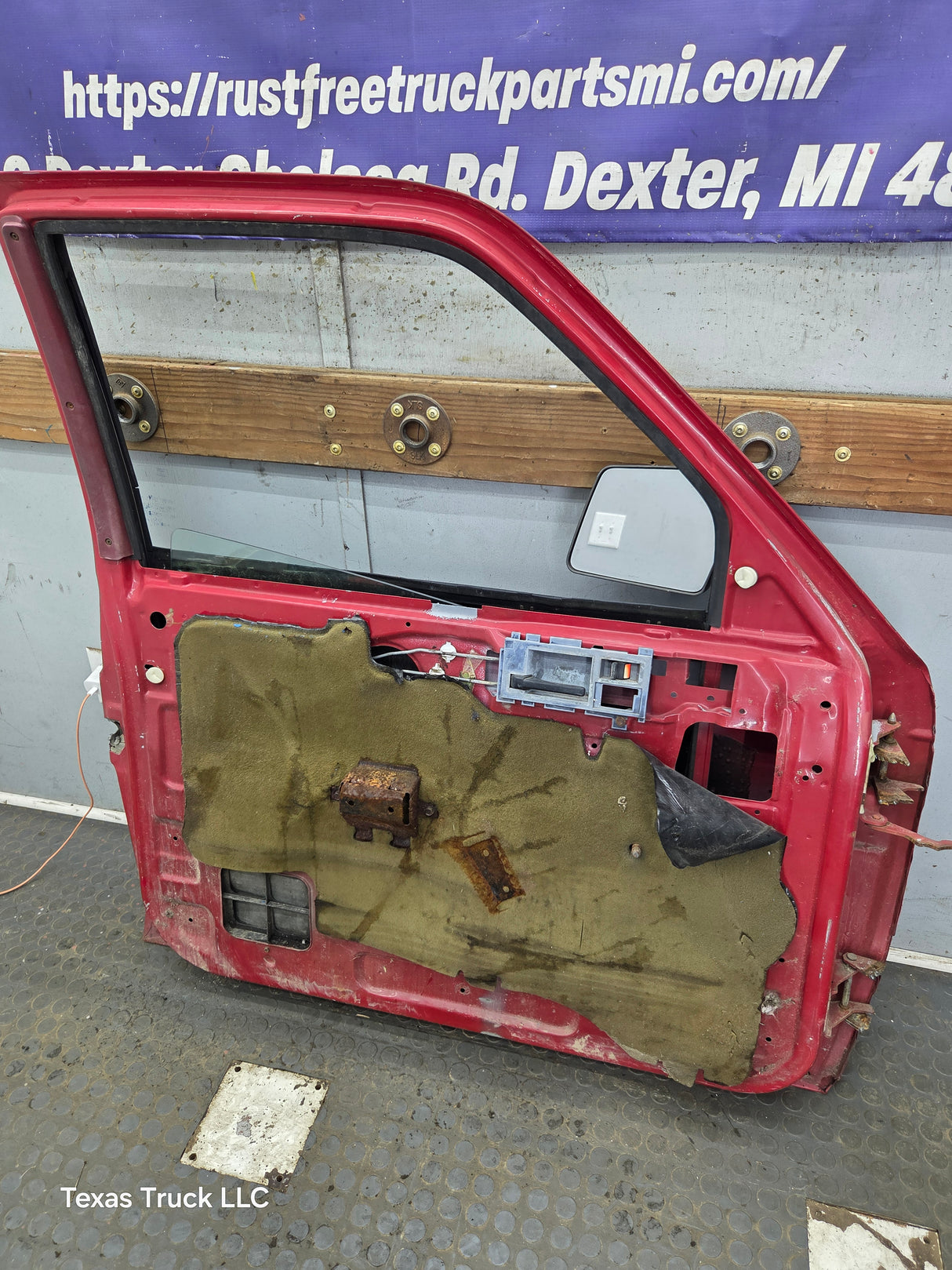 1982-1993 Chevrolet S10 /  GMC S15 Sonoma LH Driver Side Front Door