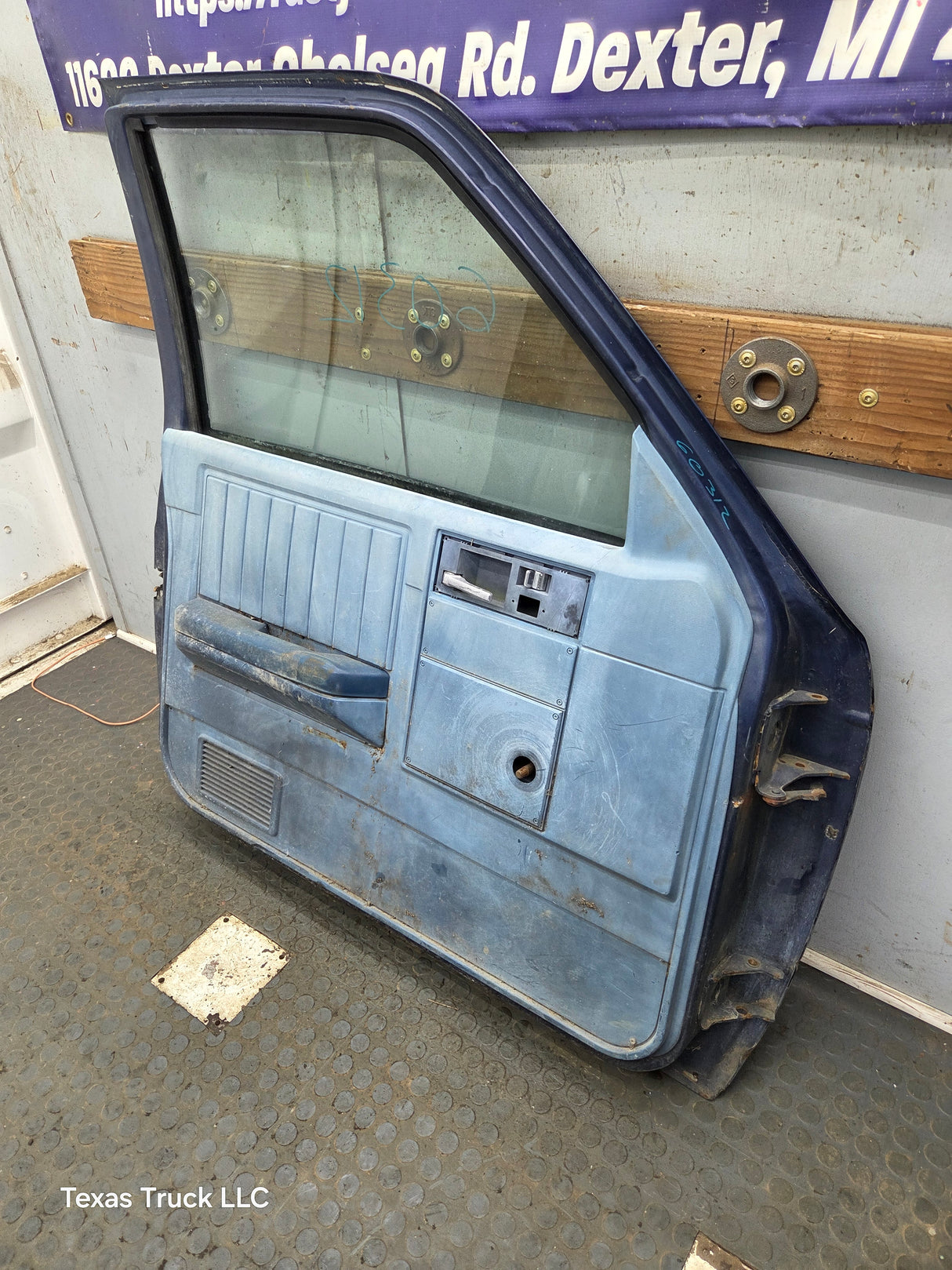 1982-1993 Chevrolet S10 /  GMC S15 Sonoma LH Driver Side Front Door