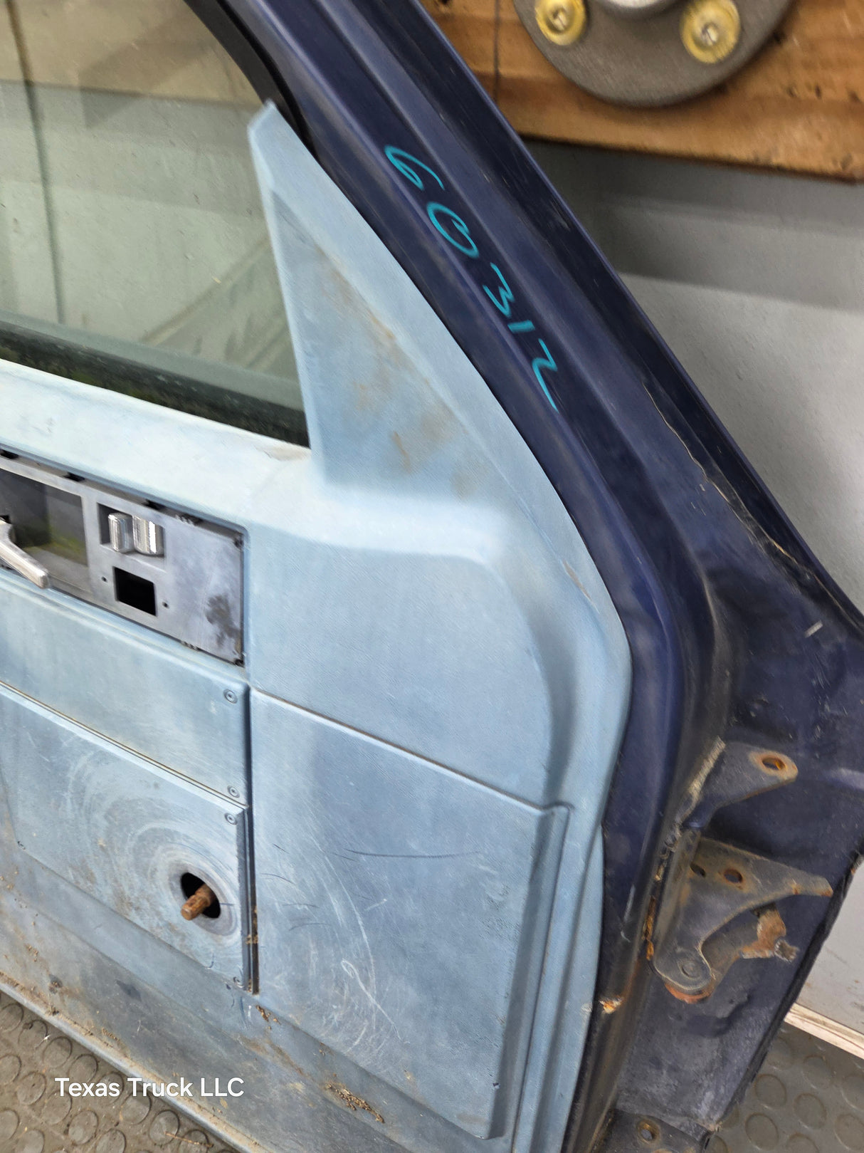1982-1993 Chevrolet S10 /  GMC S15 Sonoma LH Driver Side Front Door